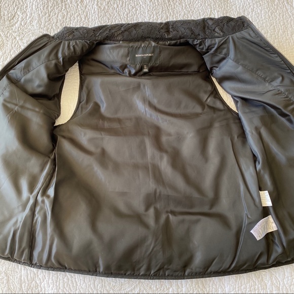 Banana Republic Factory black lace puffer vest XS - Picture 6 of 8